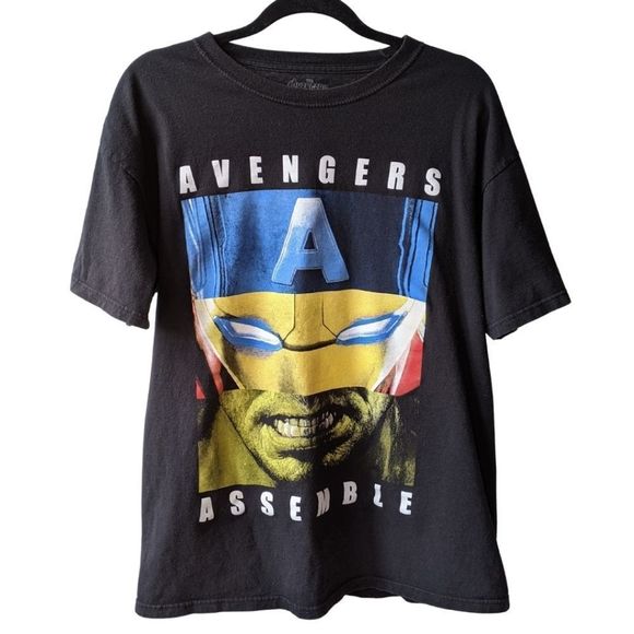 Marvel’s Avengers Age of Ultron Merch Black Tee - Picture 1 of 5